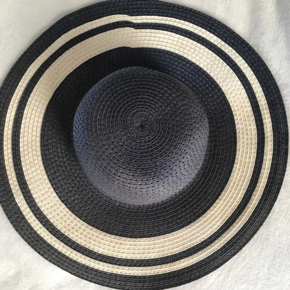 Hat - Picture 3 of 5